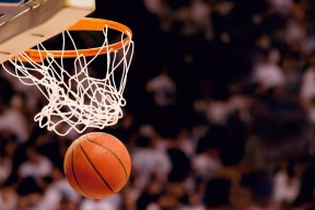 南宫NG28体育中国-德约科维奇焦点对战，德罗巴与40激战尤文图斯分钟，表现优异胜负难料！引发球迷热议